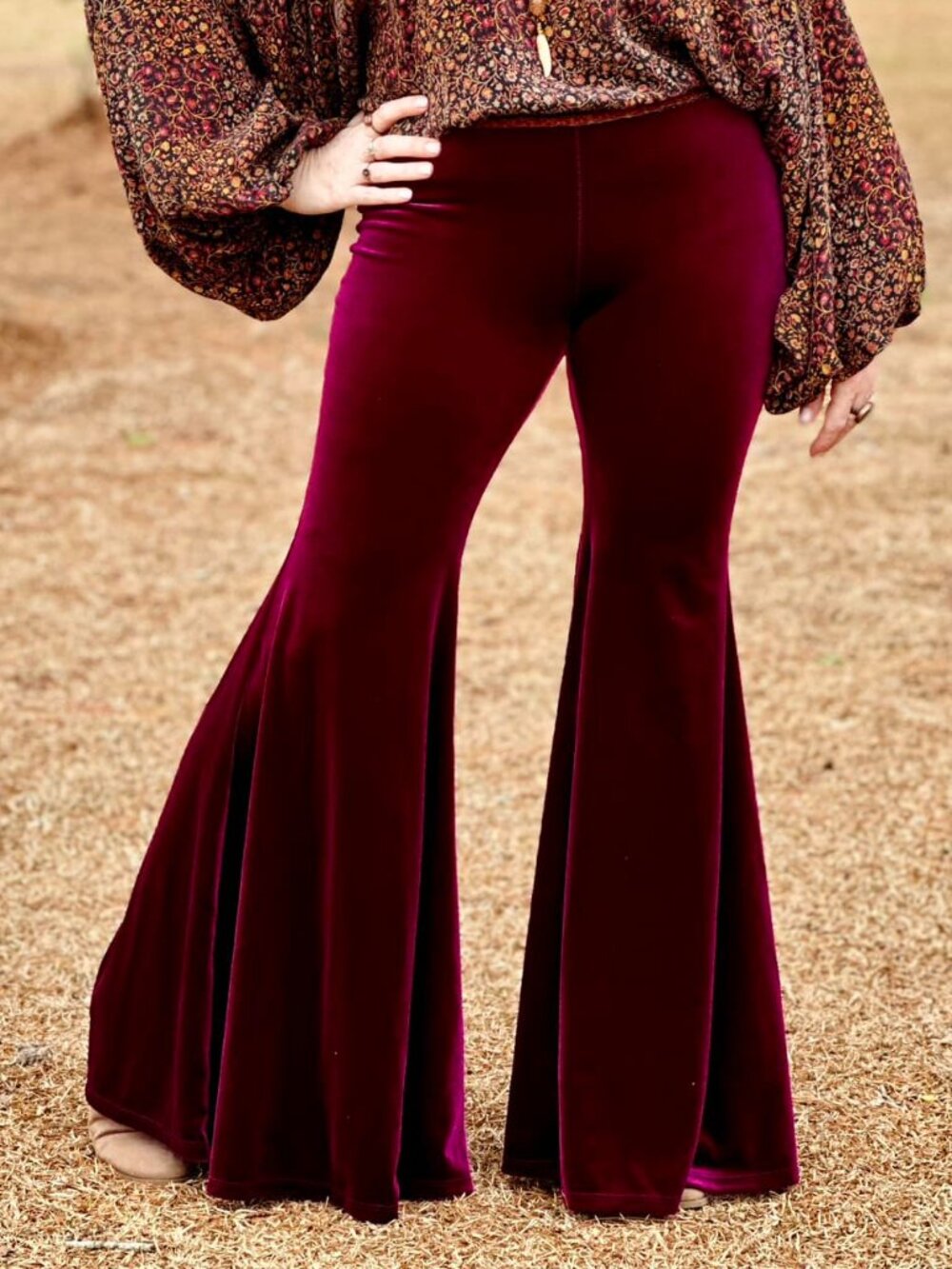 Rust colored Velvet Bells - Picture 2 of 3